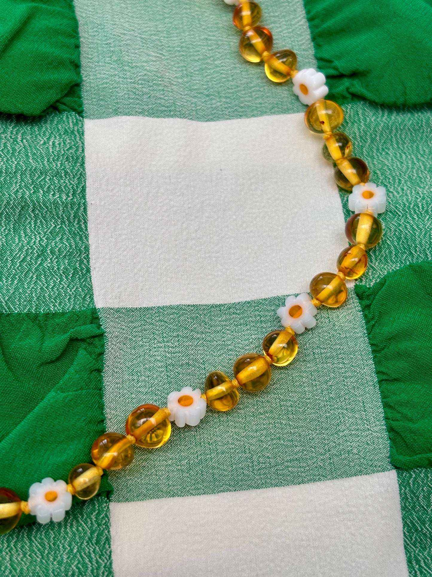 Amber necklace - Daisy chain